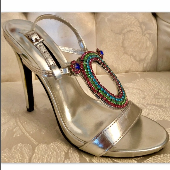 KARMA LOOP MULTI RHINESTONE SILVER METALLIC HEEL - Picture 3 of 7